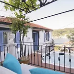 Bay View House Semesterbostad *