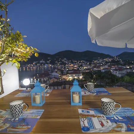 Bay View House * Vathí