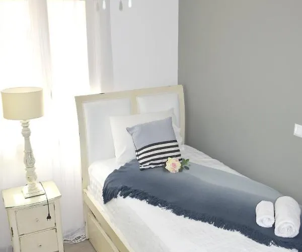 Bay View House Dom wakacyjny *