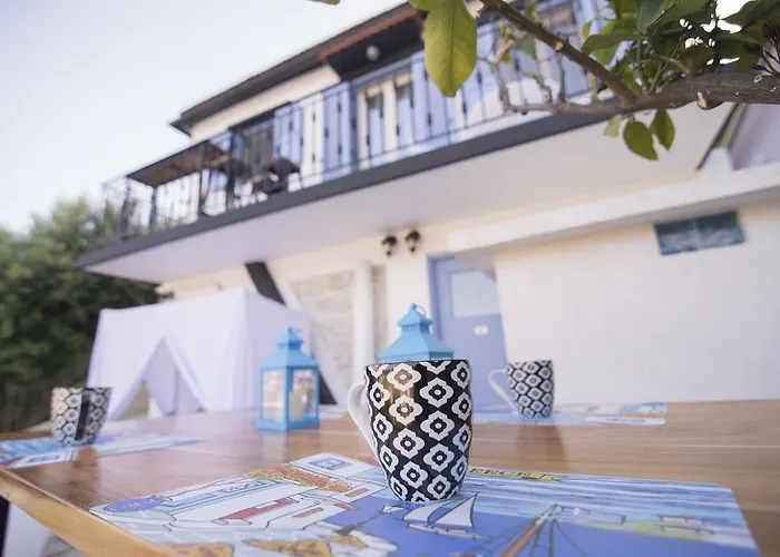Bay View House