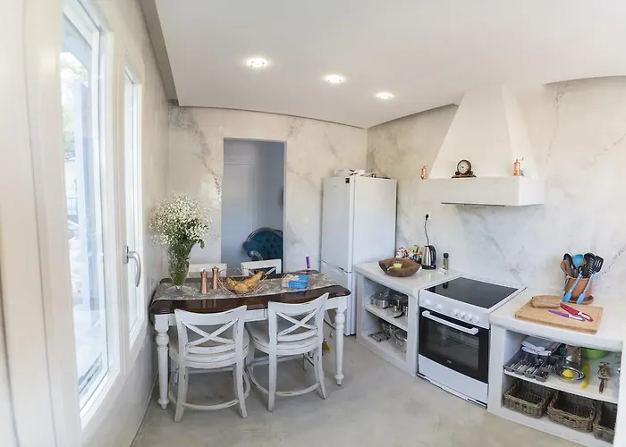 Bay View House *